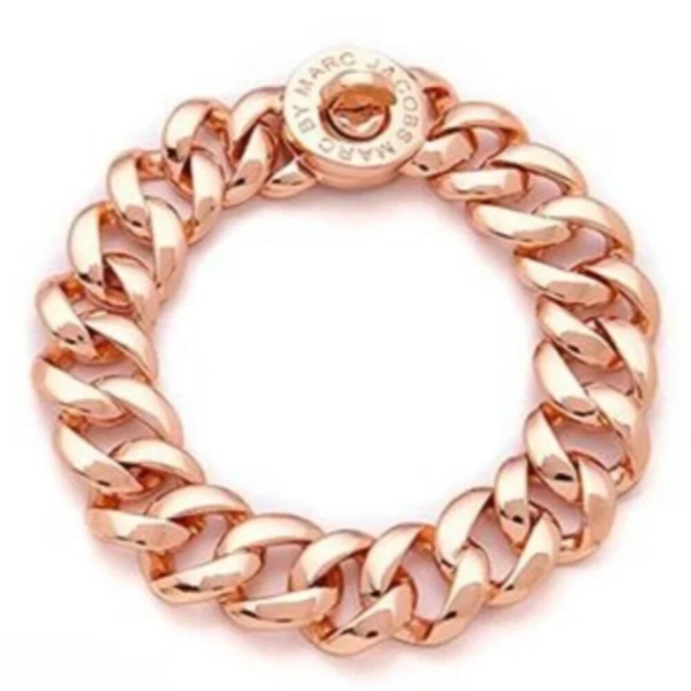 Marc by Marc Jacobs Chunky Turn lock closure Bracelet in Rose Gold - 7in